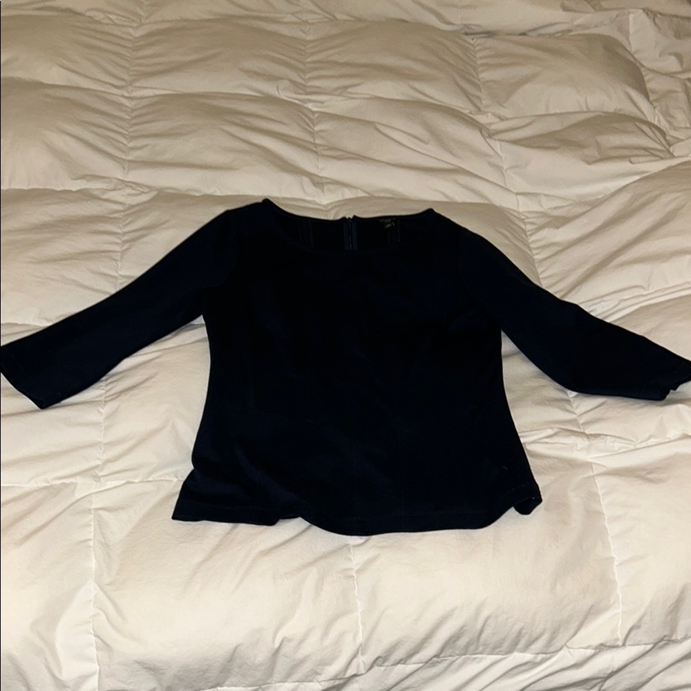 ANN TAYLOR. Fitted Navy Blue Blouse with Three-Quarter Sleeves size MP. NWOT